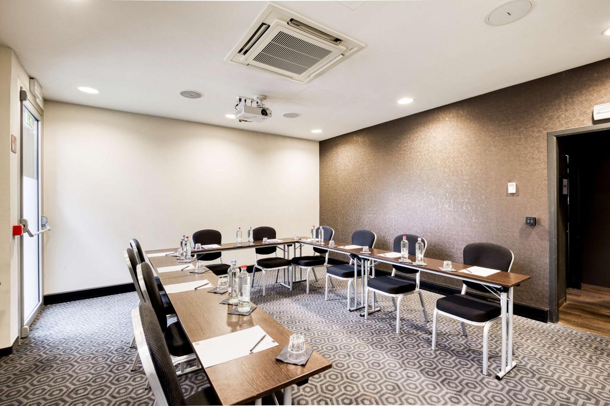Pentahotel Brussels Airport Diegem Exterior photo